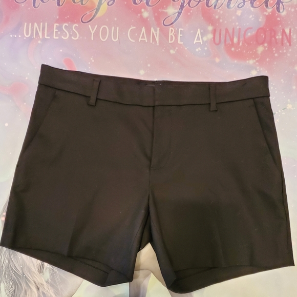 Banana Republic - Picture 2 of 6